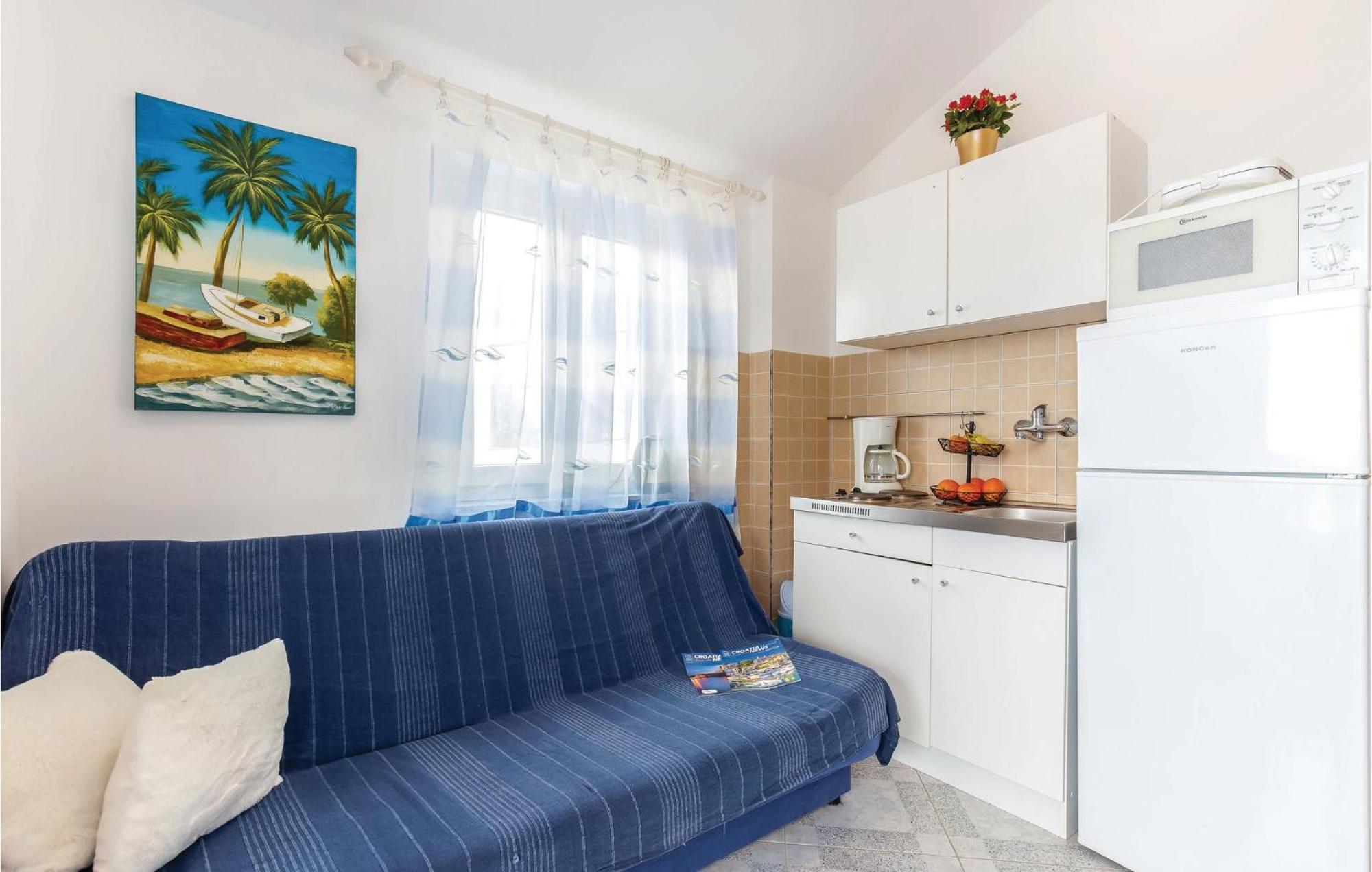 1 Bedroom Stunning Apartment In Bakarac Εξωτερικό φωτογραφία